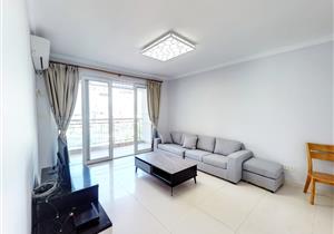 本人有套100平3房，价格680万，欢迎咨询我