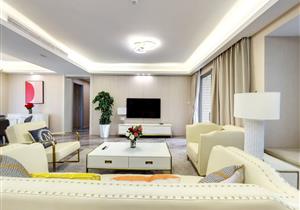 宏发前城滨海花园，150平方4房2卫，豪装，楼下大千里商场