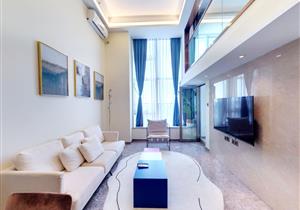 前海广场 豪装自住房 复式 带燃气 车位充足