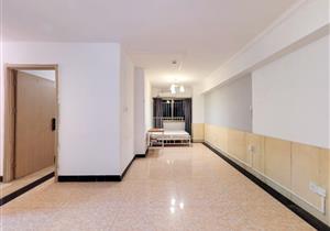 桂园书包，高层小三房，业主诚售，价格好谈，满五