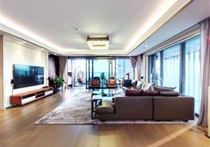 新出 华侨城天鹅湖高层湖景精装五房 视野开阔无遮挡