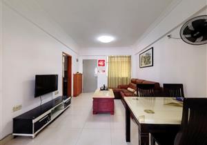 周边配套成熟，临近南山大道，南海大道交通便利，且地铁11号线