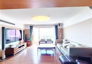 安柏丽晶，新上四房，户型大气，总价低，看中/心区高尔夫球场