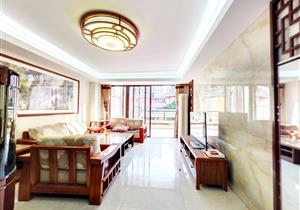 可园四期。周边配套齐全，南北通透，业主诚心出售