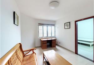 地铁口方便出行房子急售