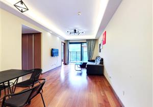 万科麓城次新小区，业主诚意出售三房两卫