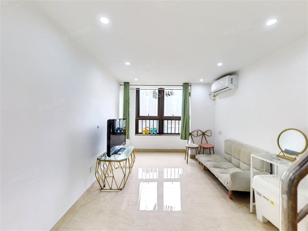 龙光玖云著大楼