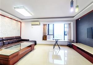 《城中雅苑》87平南北通两房，高楼层，看高尔夫景观，满五年