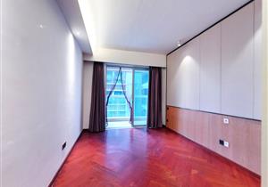 精装入住，业主诚意卖，价格好谈，看房方便