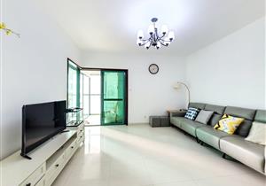 海阔天空 地铁口 南向安静 腾名额换房 钥匙在手看房方便