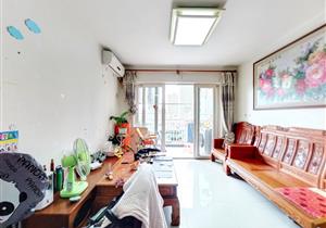 小区环境不错，装修保养好，房子满五年费用少，价格便宜。