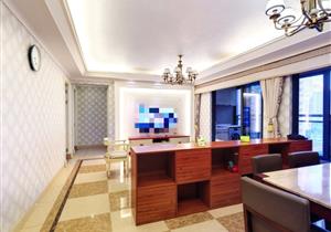 万科红四期，129平4房2卫，南北通透，安静看园林，拎包入住