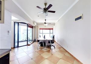 精装修，拎包入住，业主诚意卖，价格好谈，看房方便