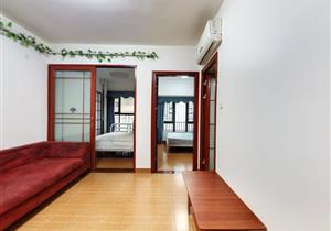 业主急卖地铁口精装两房随时看房可谈