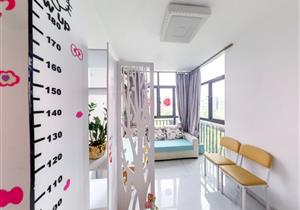 一房一厅，电梯洋房，朝南向，万科品质