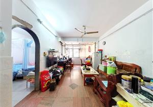 随时可以看房，降价18万，费用少，住家安静，大社区