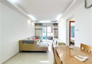 东南向 周边公园，医院，万象城配套齐全 翠园未用