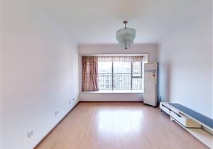 低密度大社区，房子有车位，南向，视野开阔，离大型商业近