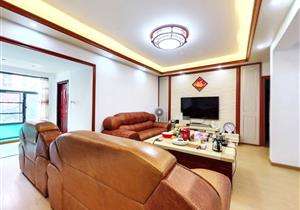 深业东城上邸，位于坪山新区与比亚迪路交汇处西北侧，共6栋