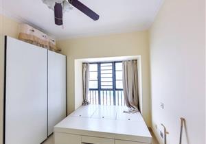 松岗碧头地铁站附近的小面积上车盘，装修不错，价格优势