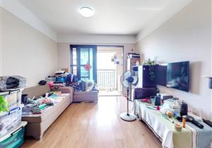 近地铁口，近高铁站，漂亮的招商花园城小区，随时看房