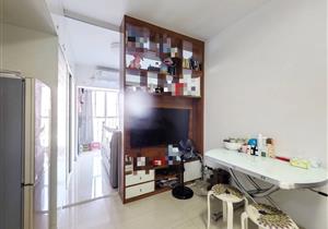 海康大厦，刚需一居室，近地铁带商业配套好，看房方便