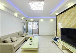 春风商圈，向西地铁口岸，方正精装大两房