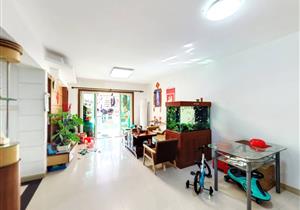 3房户型 户型方正 使用率高 费用少 近地铁 价格可谈