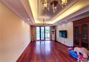 近公园，南北通透，四房三卫，满五税少