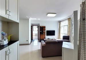 泰华大厦，73平方2房2厅，电梯房，带建安和文汇，地铁口