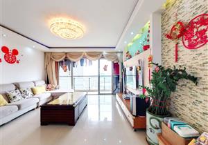 深业新岸线一期，高层，满五年，客厅出阳台朝南看海景