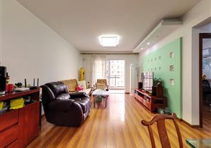 新出房源，正南向，户型方正，看房有钥匙，业主诚心出售