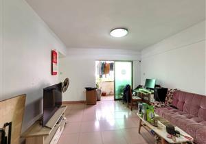 3房户型 户型方正 使用率高 费用少 近地铁 价格可谈