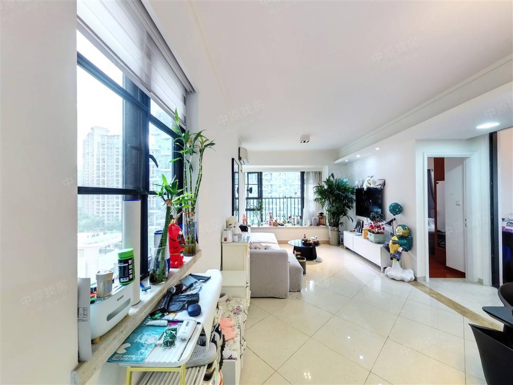 鸿威海怡湾畔花园