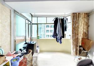 罗湖国贸两房一厅红本在手精装修拎包入住