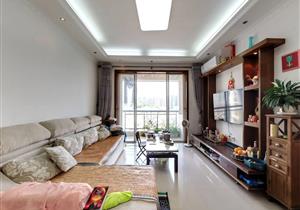 3号线大芬站桂芳园大型社区标准三房两卫双阳台配套沃尔玛商超