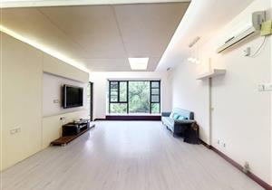 依山而建，安静，舒适，天然氧吧，看房方便