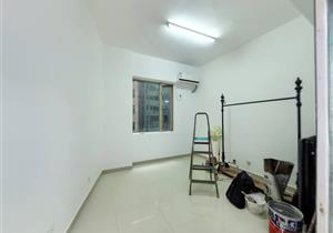 国贸旁总价低的一房，交通便利，商业配套齐全