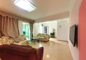 时代华庭，南向带露台20平米，莲花山公园旁，诚心出售