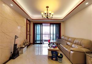 东南安静，楼下商场地铁，居家舒服