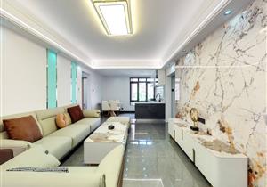 布吉三地铁口精装三房诚心出售