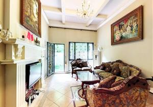 万科联排别墅，有天有地，双花园