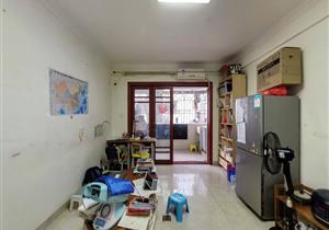 荣超花园 安静舒适，交通便利，购物方便，户型方正，釆光通风好