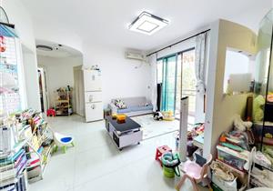 山湖居大三房，靠山，南北通透，中间楼层，业主诚心卖，看房方便