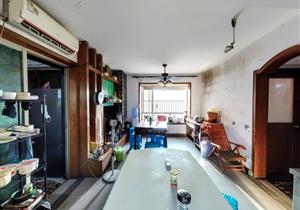 320万急售 总价低 户型实用 近公园