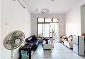 南岭花园 满五年 东南向 精装修  通风采光好