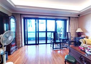 中层，大平层，南北通，住家安静，高尔夫景观