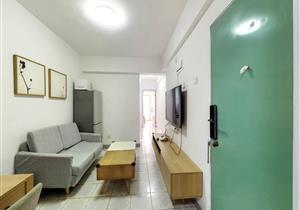 好房推荐，满5年，精装修，看房方便，适合住家，价可谈