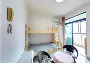 近期入手看这套，178业主有心卖，配套齐全，租金高，采光通透