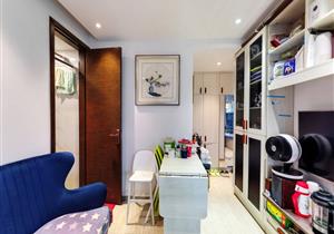 楼下就是地铁口，业主310万可以卖